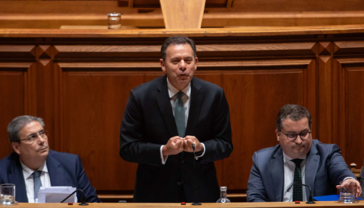 Portugal em números: promessas e limites do novo orçamento Portugal em números: promessas e limites do novo orçamento